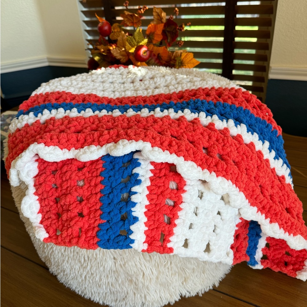 Crochet Baby Blanket - Cozy Blanket - Snuggle Blanket